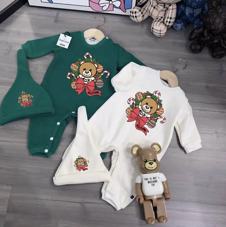 Moschino sz59 66 73 80 90 115